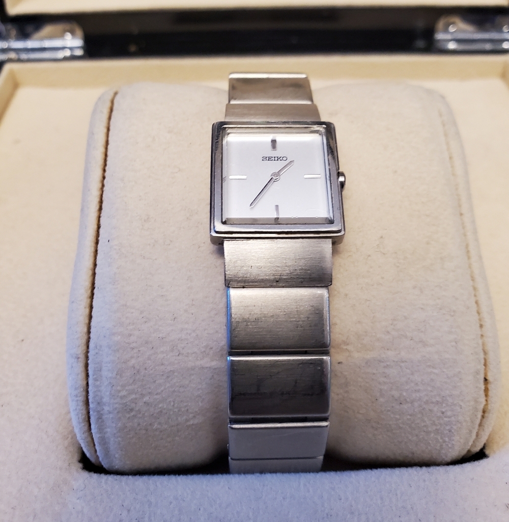 Vintage Seiko SS Square Dial Watch
